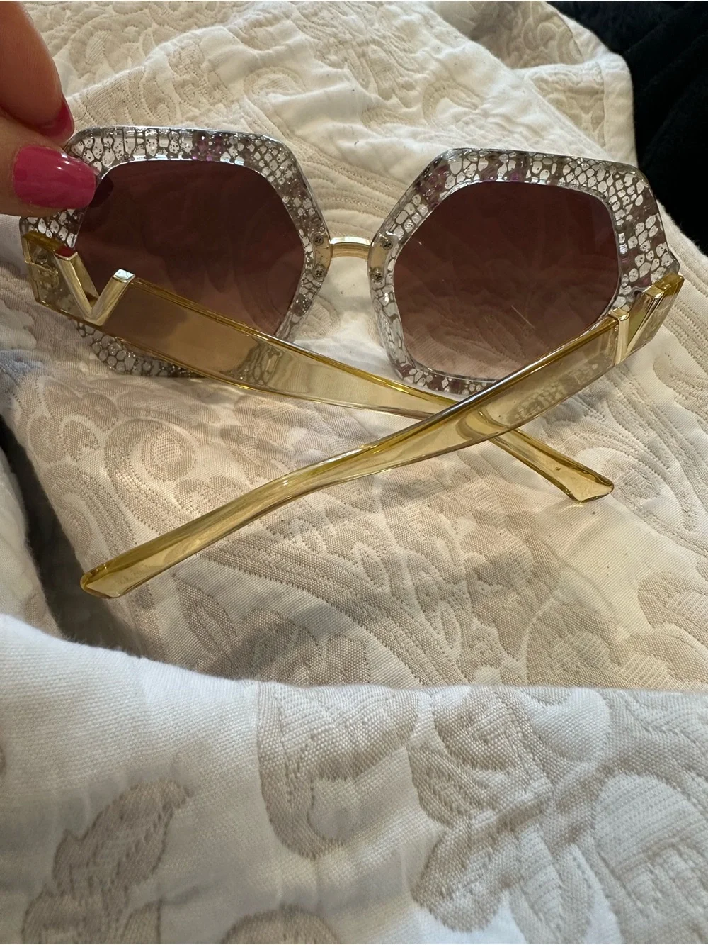 Snakeskin big brown V sunglasses ! New